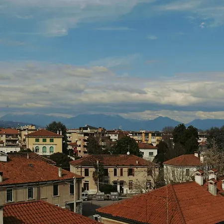 Skyview Retreat Appartamento *